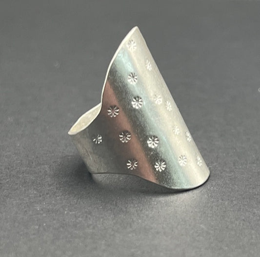 Stamped circle cigar band ring